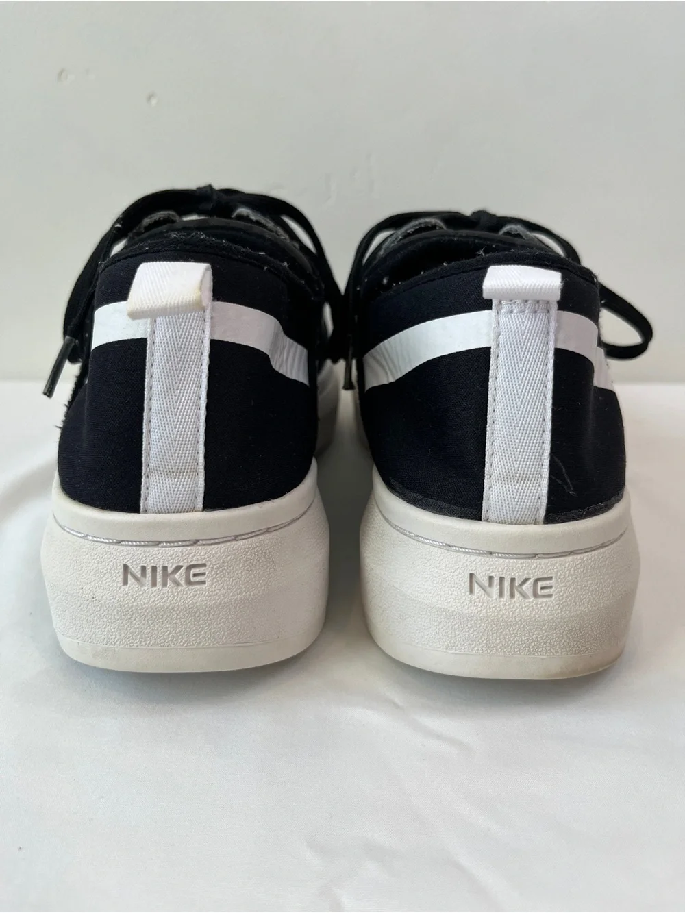 Nike Court Vision Alta TXT Black White Platform Sneakers Womens Size 12